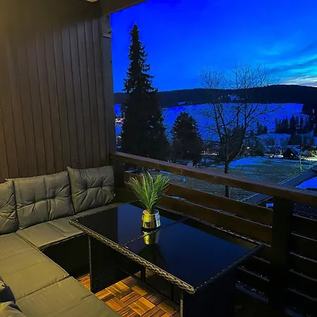 Kennys Bergblick Pool Sauna Tennis 아파트