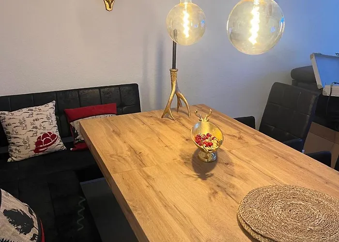 Kennys Bergblick Pool Sauna Tennis 아파트