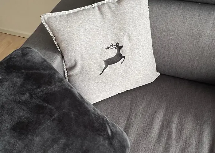 Kennys Bergblick Pool Sauna Tennis 아파트